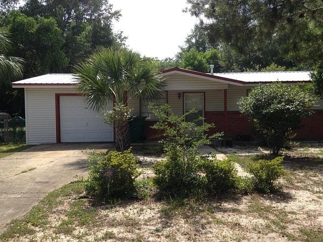 1st image of 808 Newport Dr