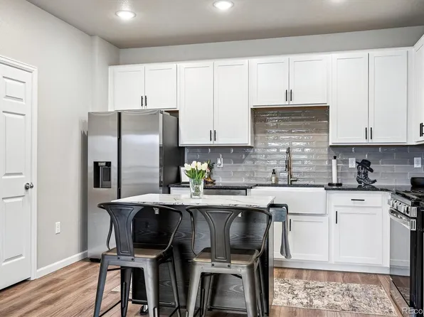 9962 W Victoria Place #301, Littleton, CO 80127