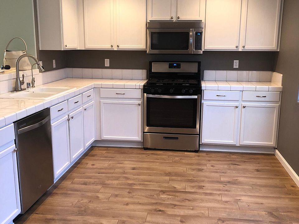 2nd image of 1419 Mountain Ash Ct