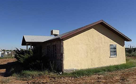 3rd image of 721 El Paseo Dr