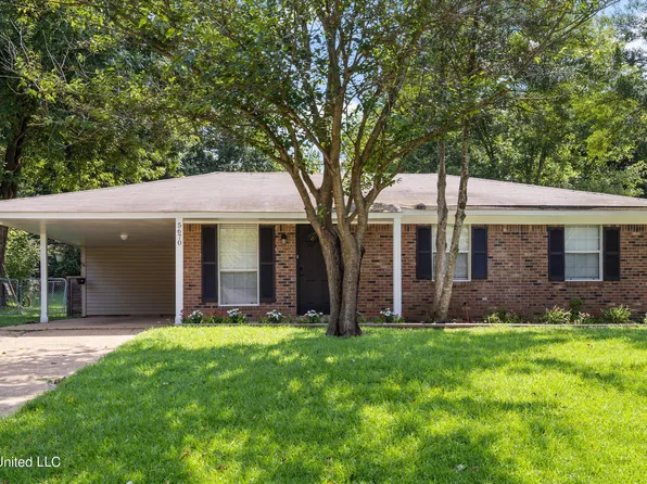 5670 Crestwood Dr, Horn Lake, MS 38637