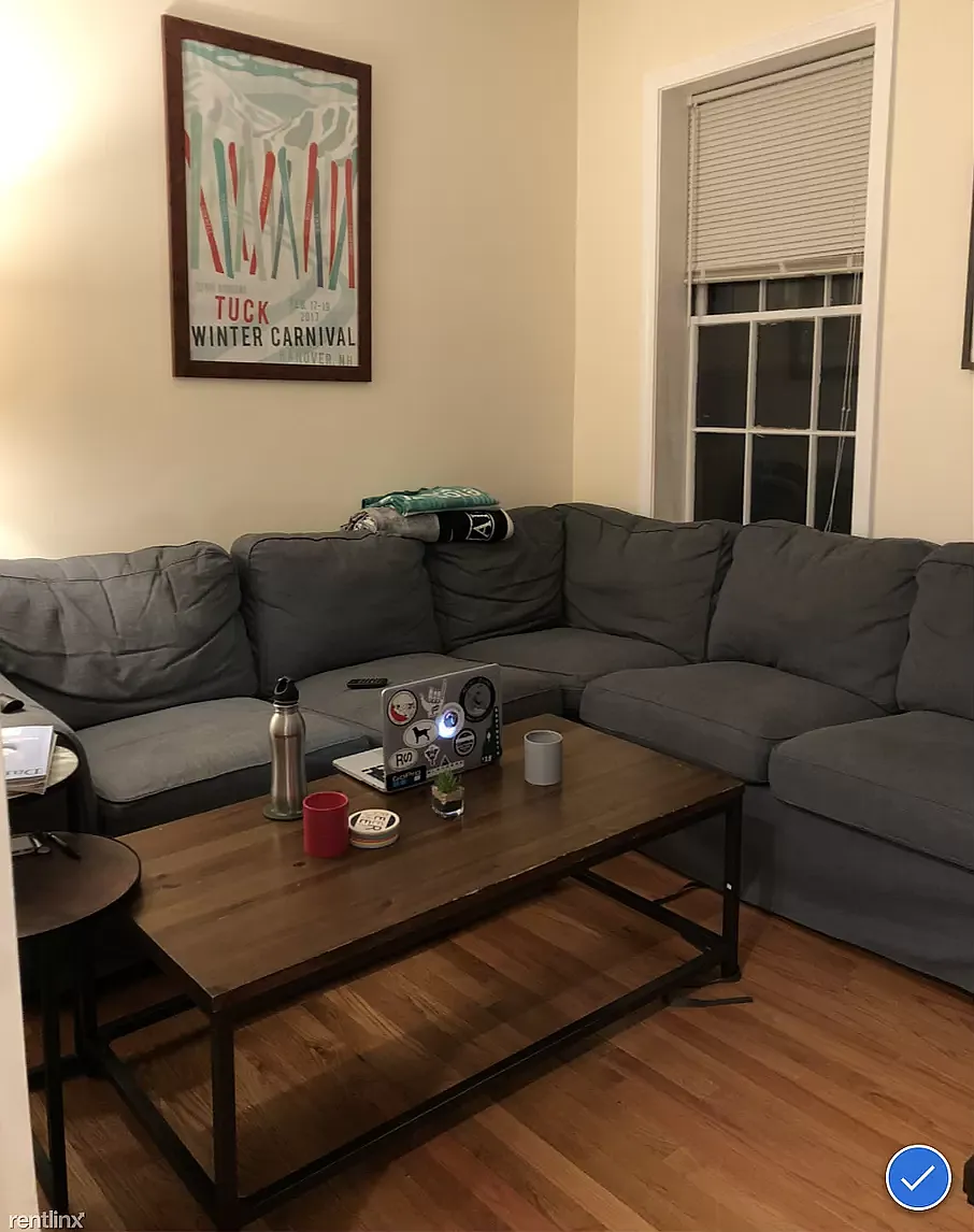 3 bed, 9999 sqft, $5,200 — Photo 2