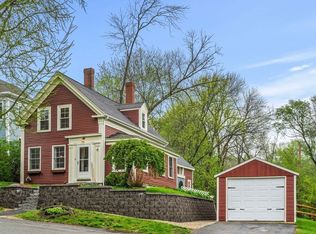 11 S Pleasant St, Merrimac, MA 01860