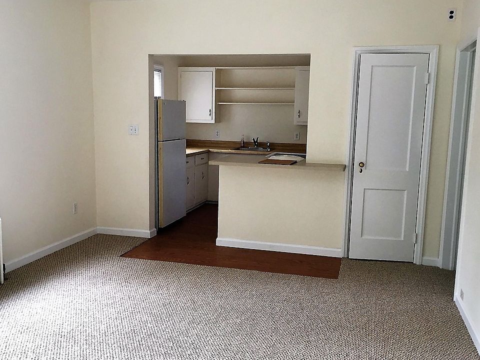 300 Danbury Rd Wilton CT Zillow