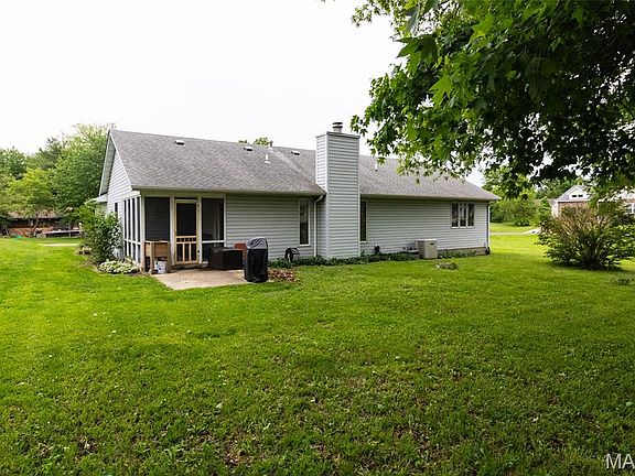 4th image of 1175 San Juan Dr