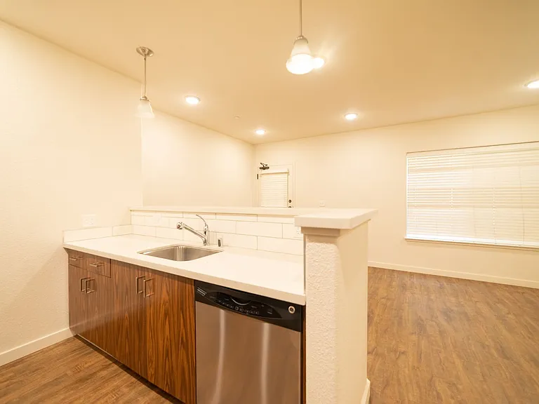 Stranda Apartments — Photo 95