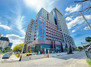 28 Ann St #404, Mississauga, ON L5G 3G1