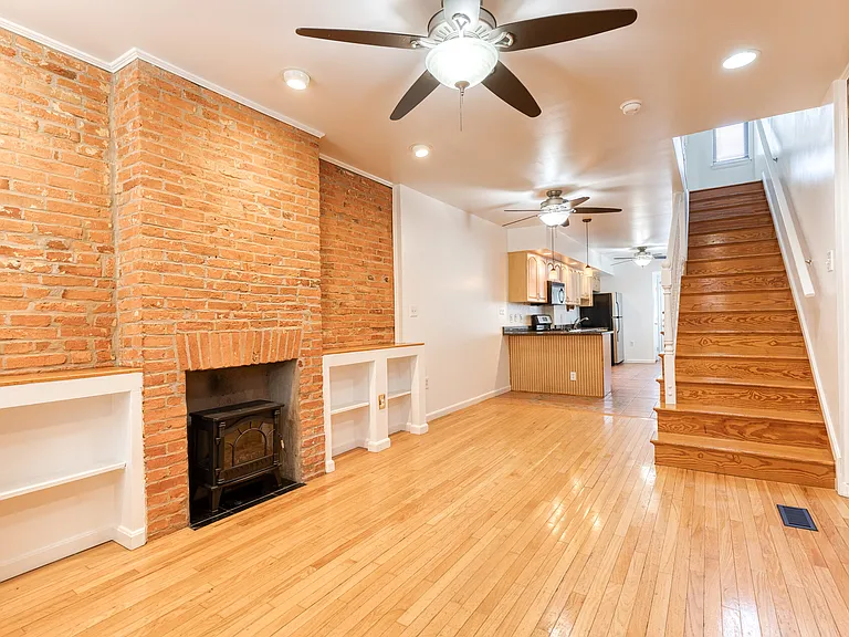 1608 S Hanover St — Photo 2