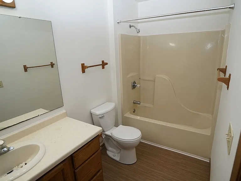 254 Strangeway Ave — Photo 6
