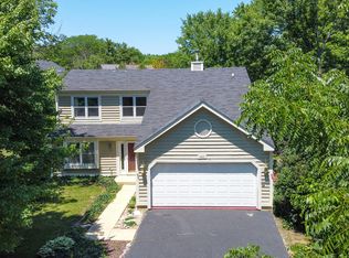 585 Plank Rd, Naperville, IL 60563