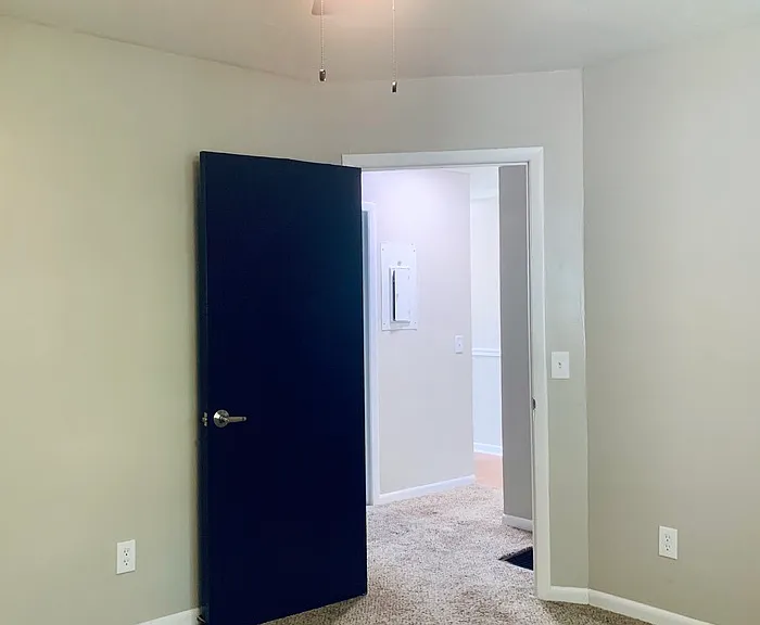 1326 Hamilton St — Photo 15