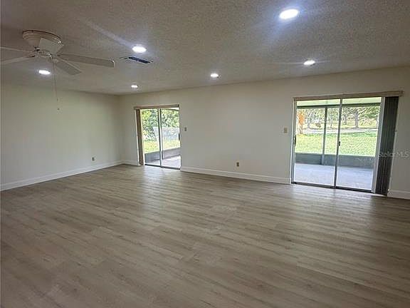 4th image of 10719 Lazy Lake Dr