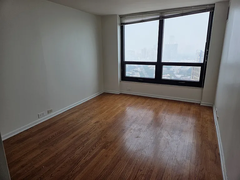 2020 N Lincoln Park W #23D — Photo 6