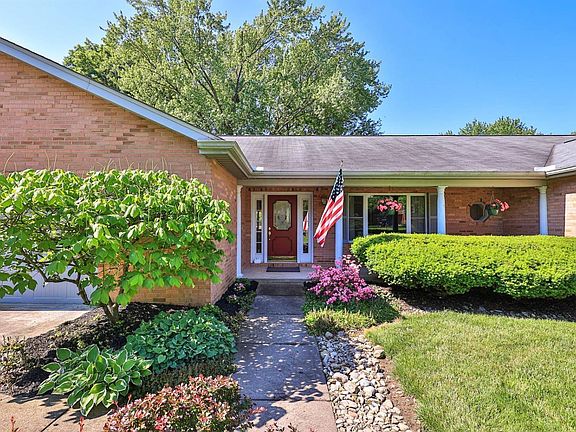 3rd image of 309 Heidi Ln