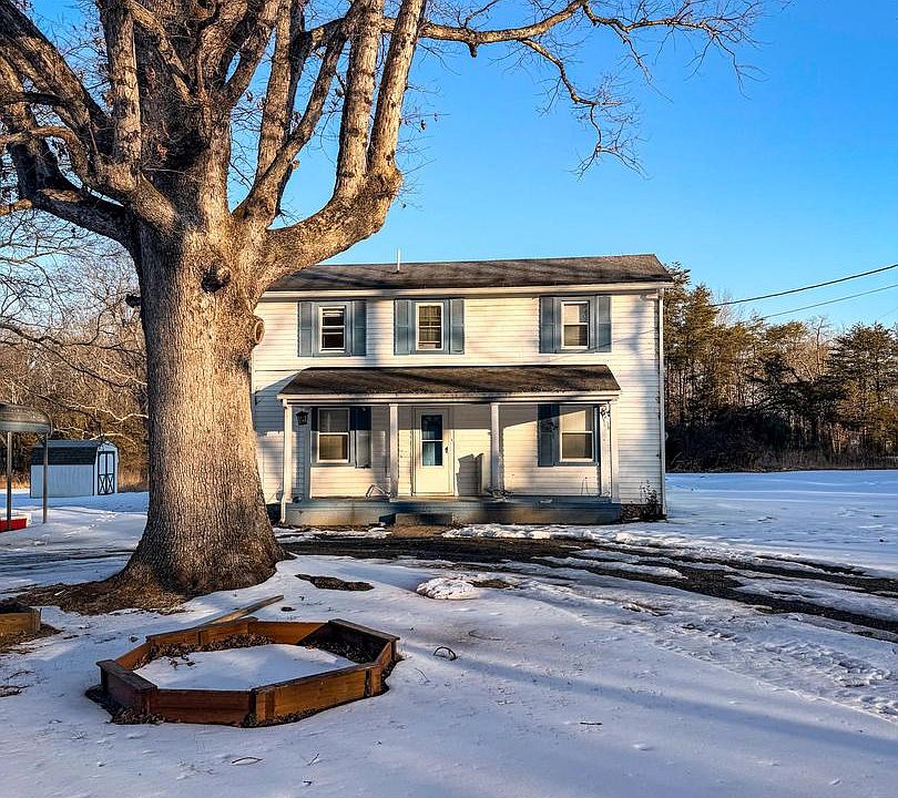 1st image of 143 Charles Ln