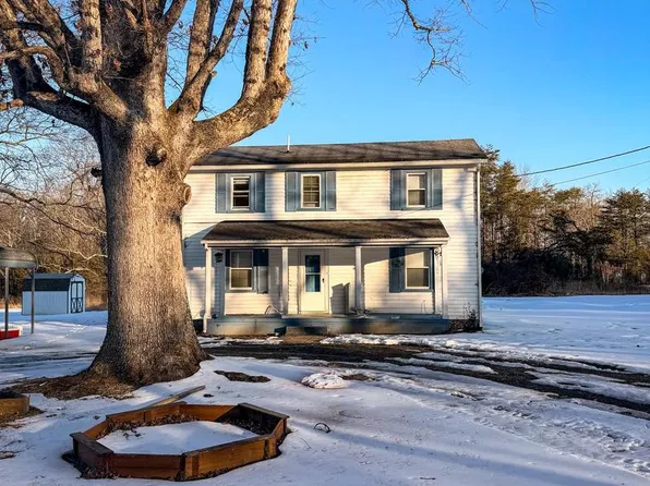 143 Charles Ln, Louisa, VA 23093