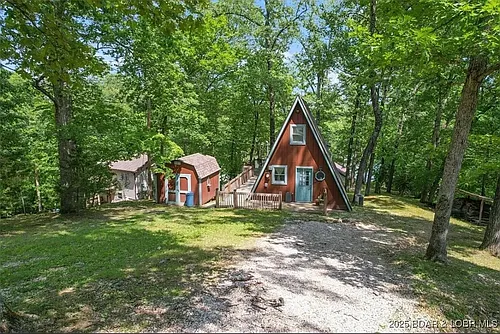 33 Cove Rd Photo 1