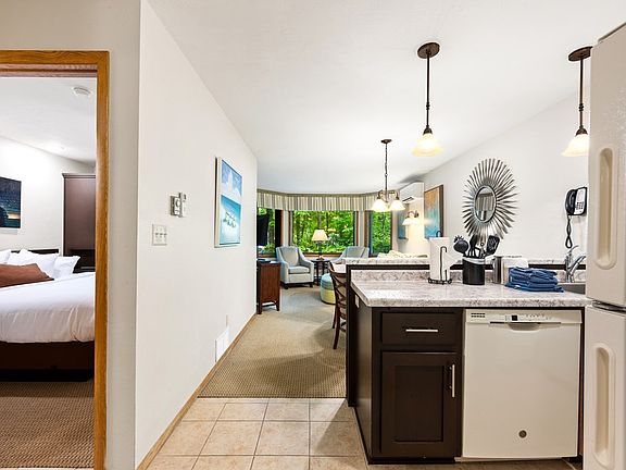 5th image of 4940 N Landmark Cir Unit 3234
