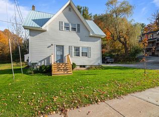58 River St, Milton, VT 05468