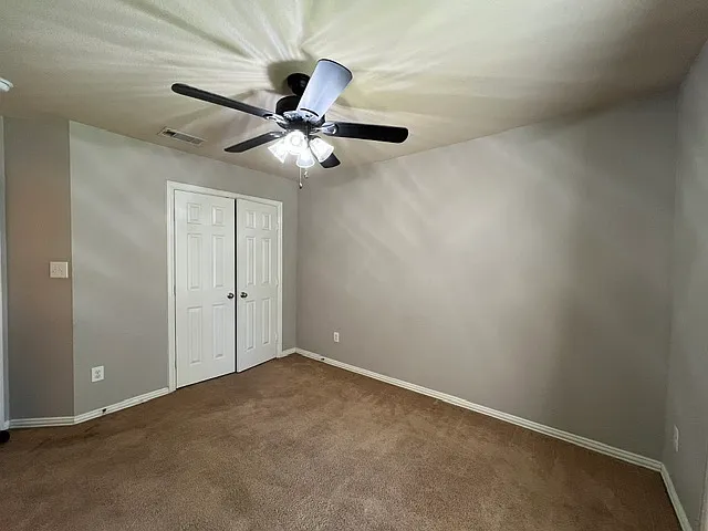 560 W Elm St #C — Photo 7