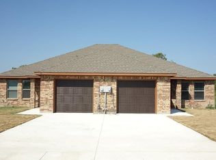 606 N 6th St, Gunter, TX 75058