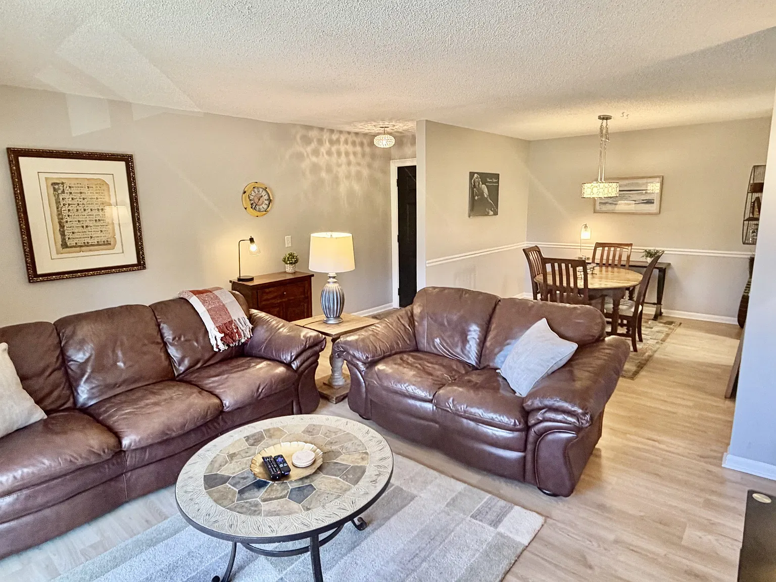 515 Basswood Ave — Photo 2