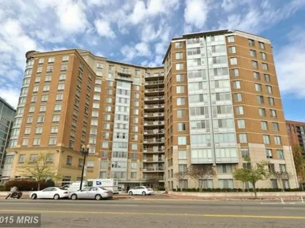 555 Massachusetts Ave NW APT 401, Washington, DC 20001