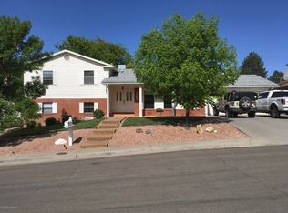 1605 Kenwood Cir, Farmington, NM 87401