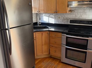 144 E Main St APT 7, Clinton, CT 06413