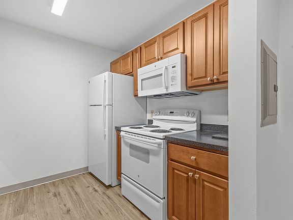 3rd image of 10 Tyler Way APT 346