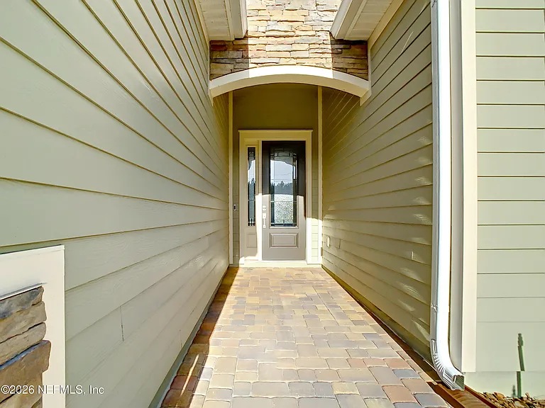 380 Brybar Dr — Photo 2
