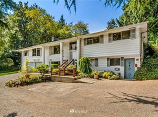 523 SW 160th St, Seattle, WA 98166