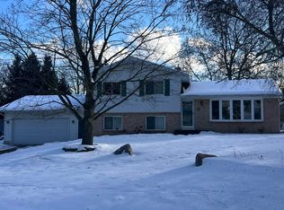7054 Windcrest St SE, Grand Rapids, MI 49546