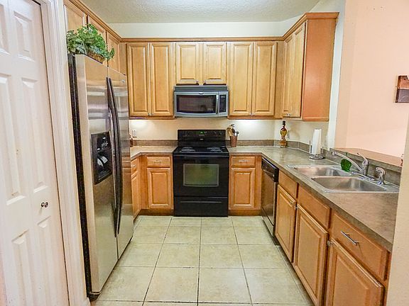 5th image of 2824 Oakwater Dr