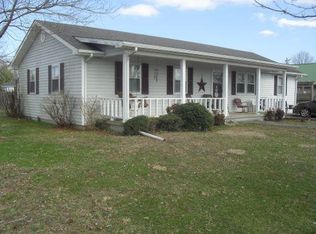 142 Loop Dr, Monticello, KY 42633