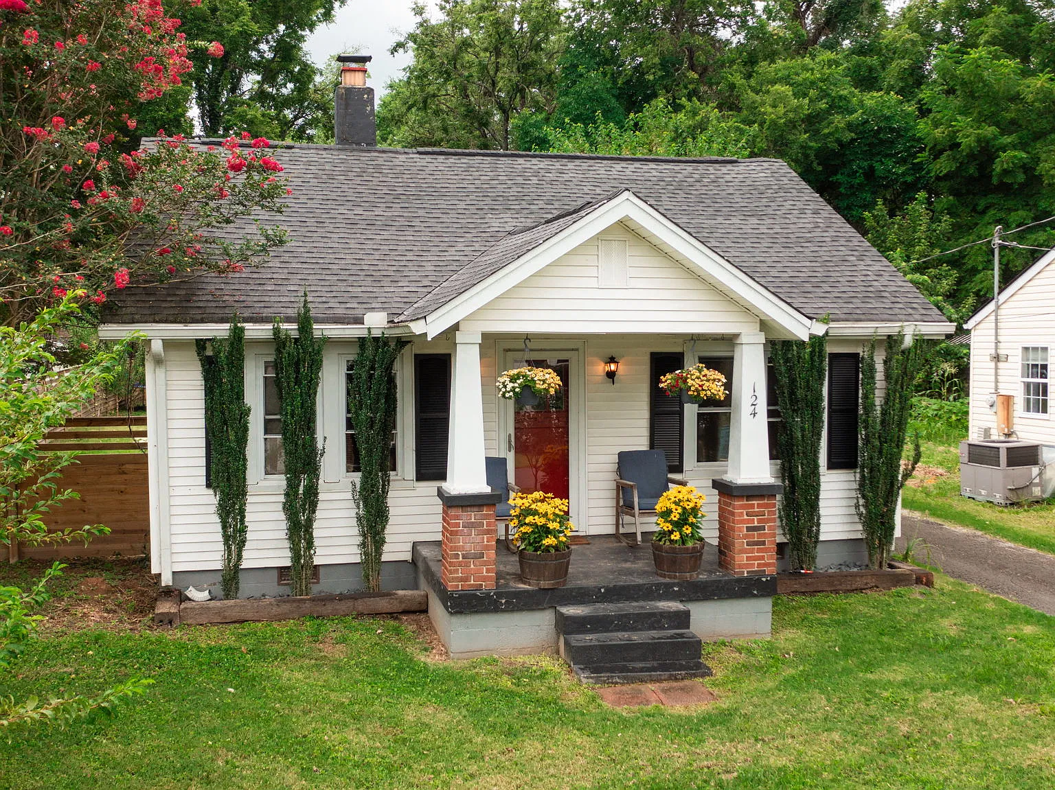 3 bed, 1450 sqft, $2,499 — Photo 3