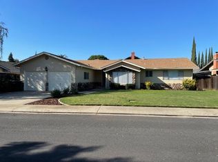 1105 Nut Tree Ln, Modesto, CA 95355