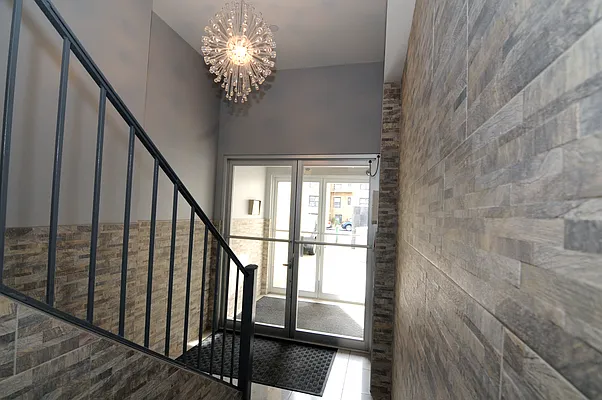 Sold by Ilite Realty Inc | media 31