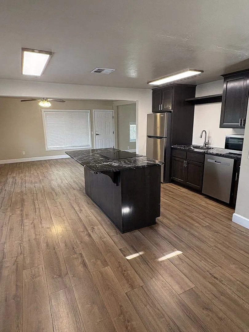 3121 Table Rock Rd — Photo 4