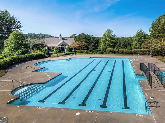 4th image of 740 Conley Dr