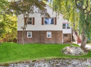 184 Lake Drive, Lake Peekskill, NY 10537
