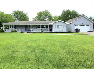 194 Glopen Rd, Carbondale, IL 62901