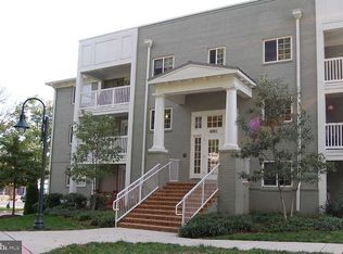 4061 S Four Mile Run Dr UNIT 403, Arlington, VA 22204