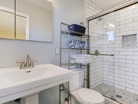 5th image of 7931 Canary Way