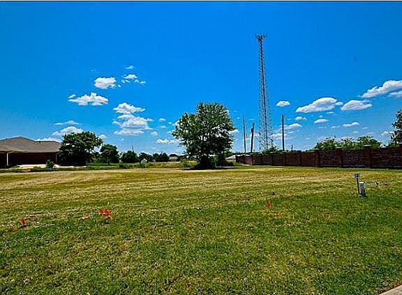 3rd image of 929 Winged Foot