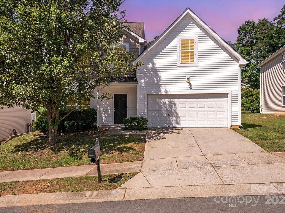 1st image of 3011 Saphire Ln