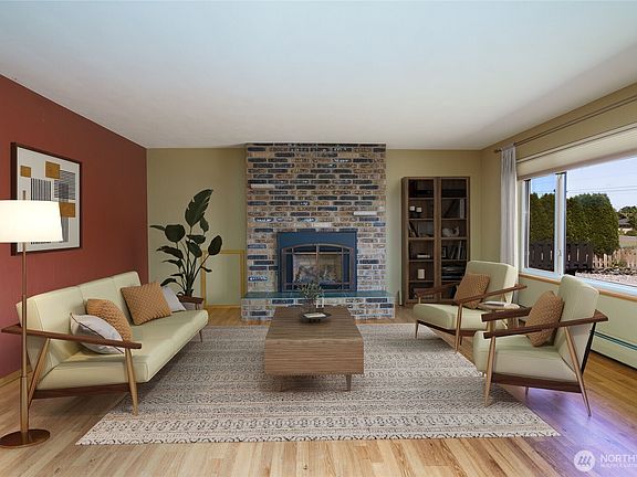 5th image of 1015 35th Street