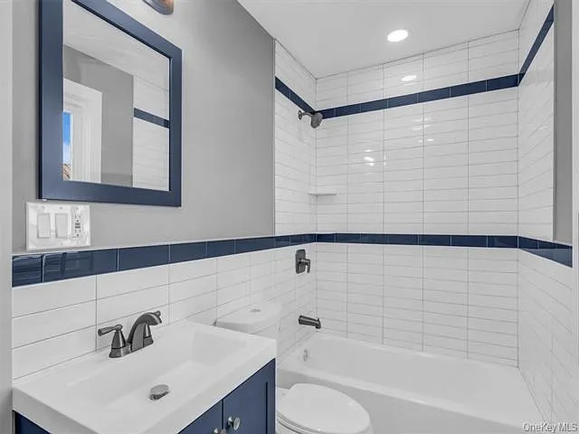 31-33 Burr Ave — Photo 5