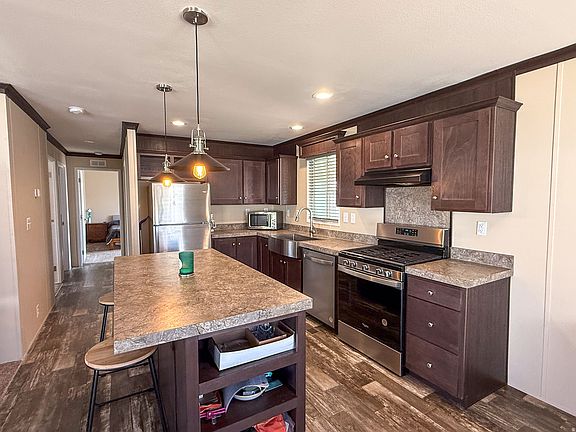 4th image of 85 Atherton Way