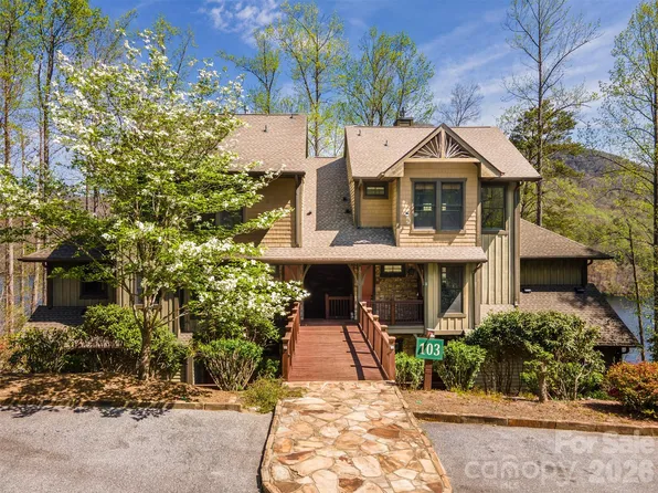 103 Southshore Dr #B4, Tuckasegee, NC 28783